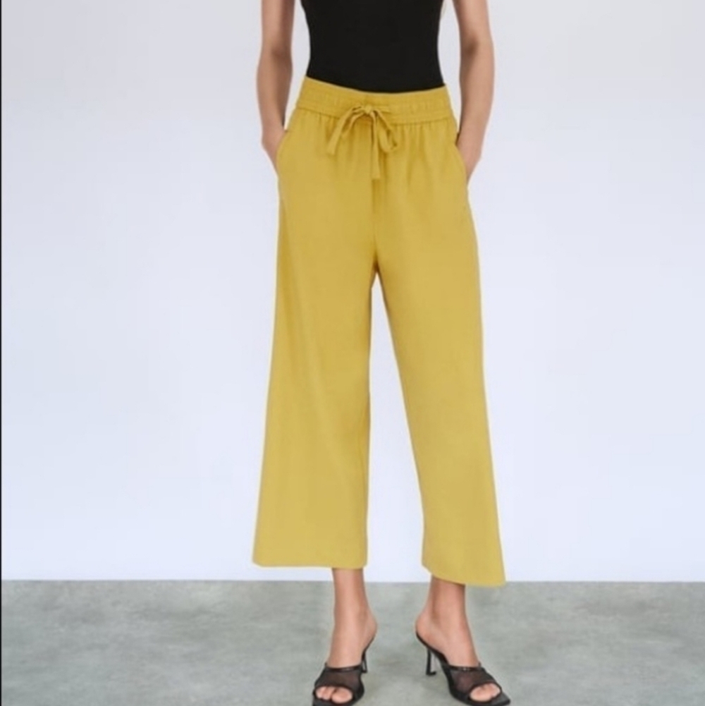 Zara Cropped Loose-fitting Trousers With Tie Elastic Waist In Mustard Size S